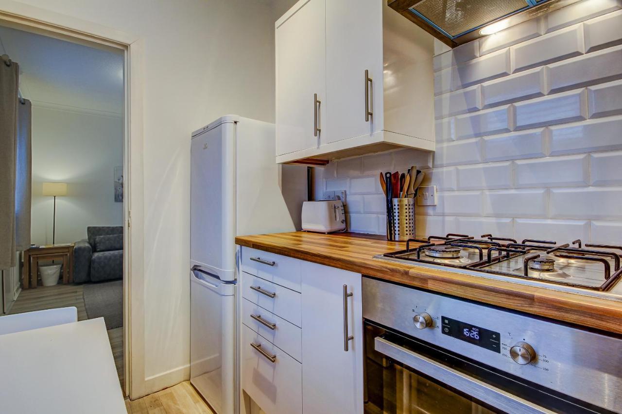 פרסטוויק Garden Gate Upper Apartment מראה חיצוני תמונה