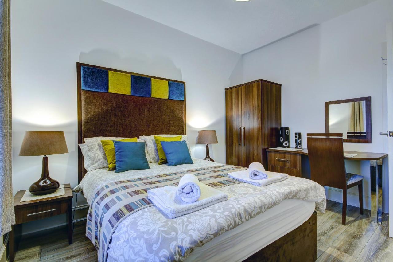 פרסטוויק Garden Gate Upper Apartment מראה חיצוני תמונה